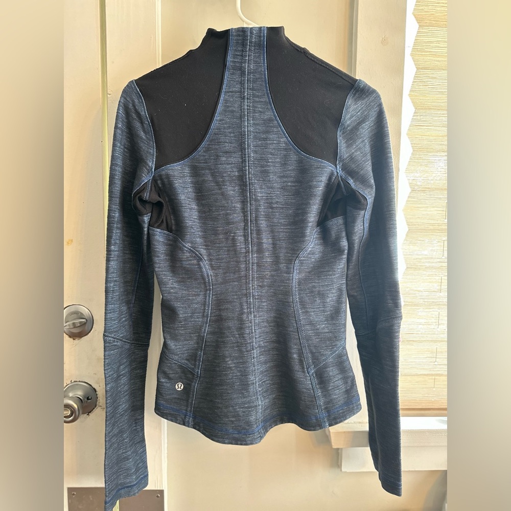Navy blue and black Lulu lemon define jacket.